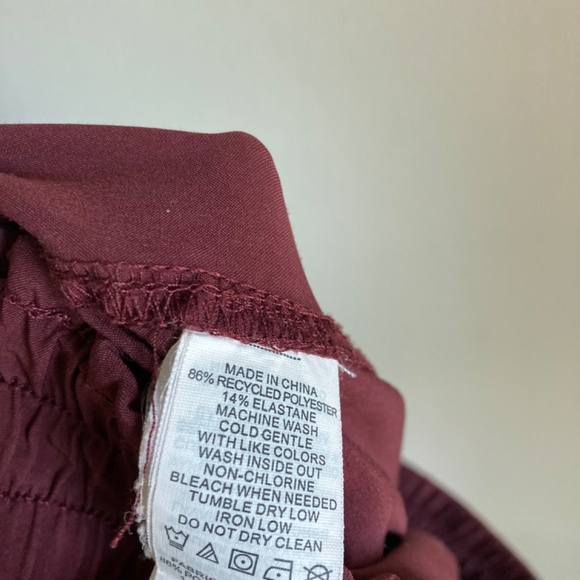 Prana women’s lightweight pants - Picture 3 of 8